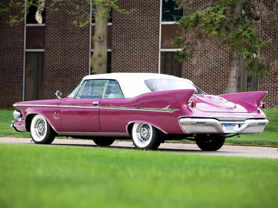  Imperial Crown Convertible (RY1-M 925) 1961 года  (фото 2 из 15)